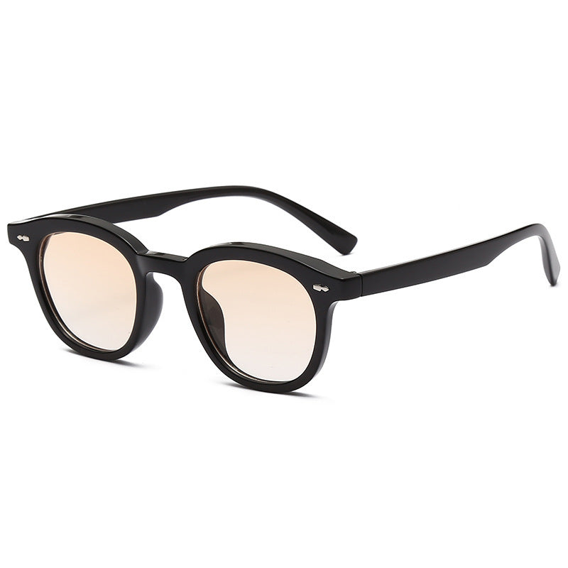 Retro Beige Nail Fashion Sunglasses