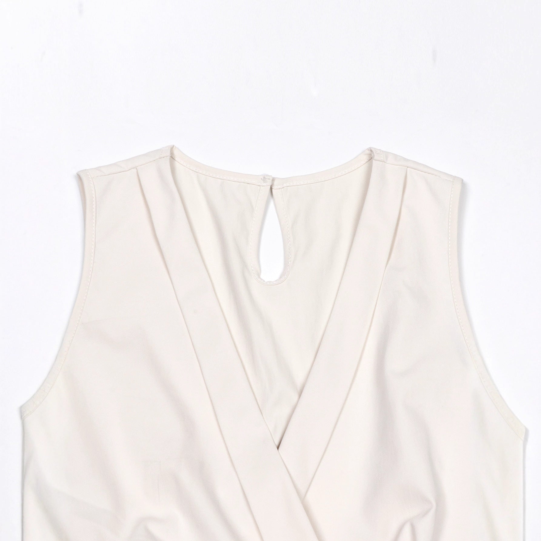 Womens Sophisticated White Sleeveless High-waisted Stylish Jumpsuit