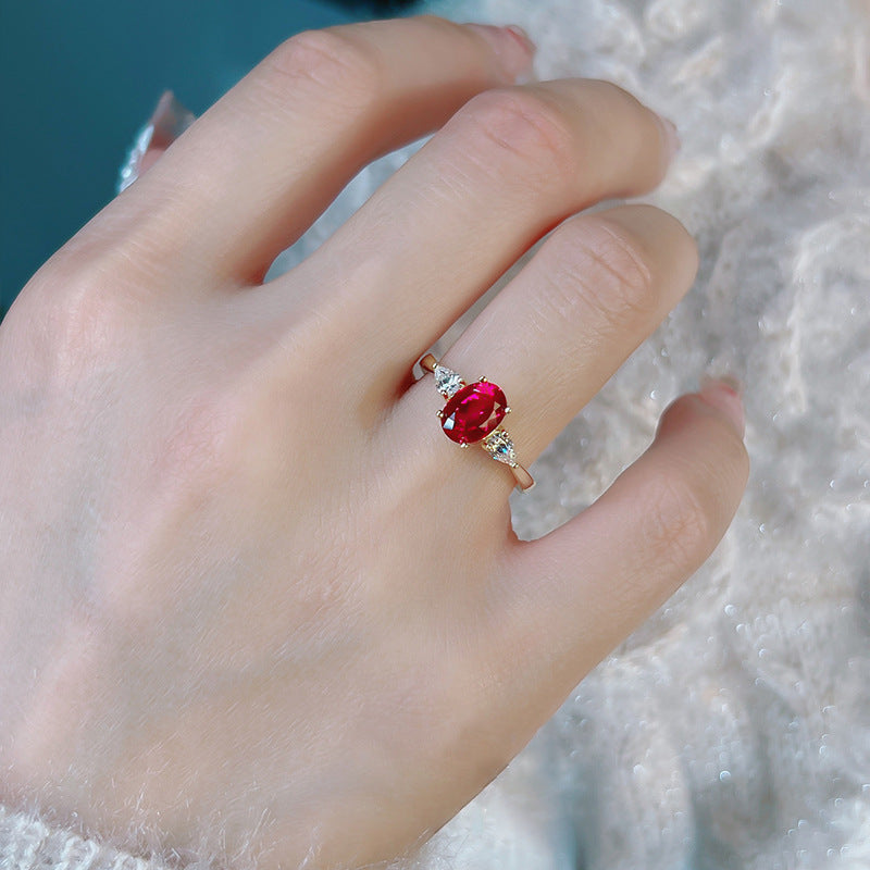 Blue Spinel And Red Corundum Fluorescent-Color-Changing Minimalist Ring